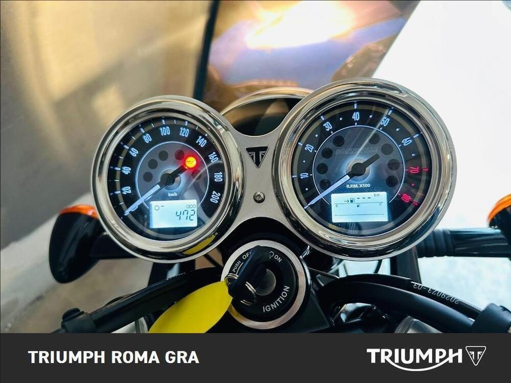 Triumph Bonneville T100 Stealth Edition (2024) (4)