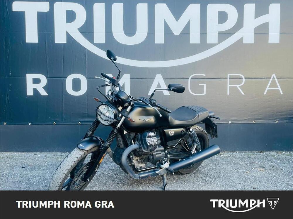 Moto Guzzi V7 Stone (2021 - 24) (3)