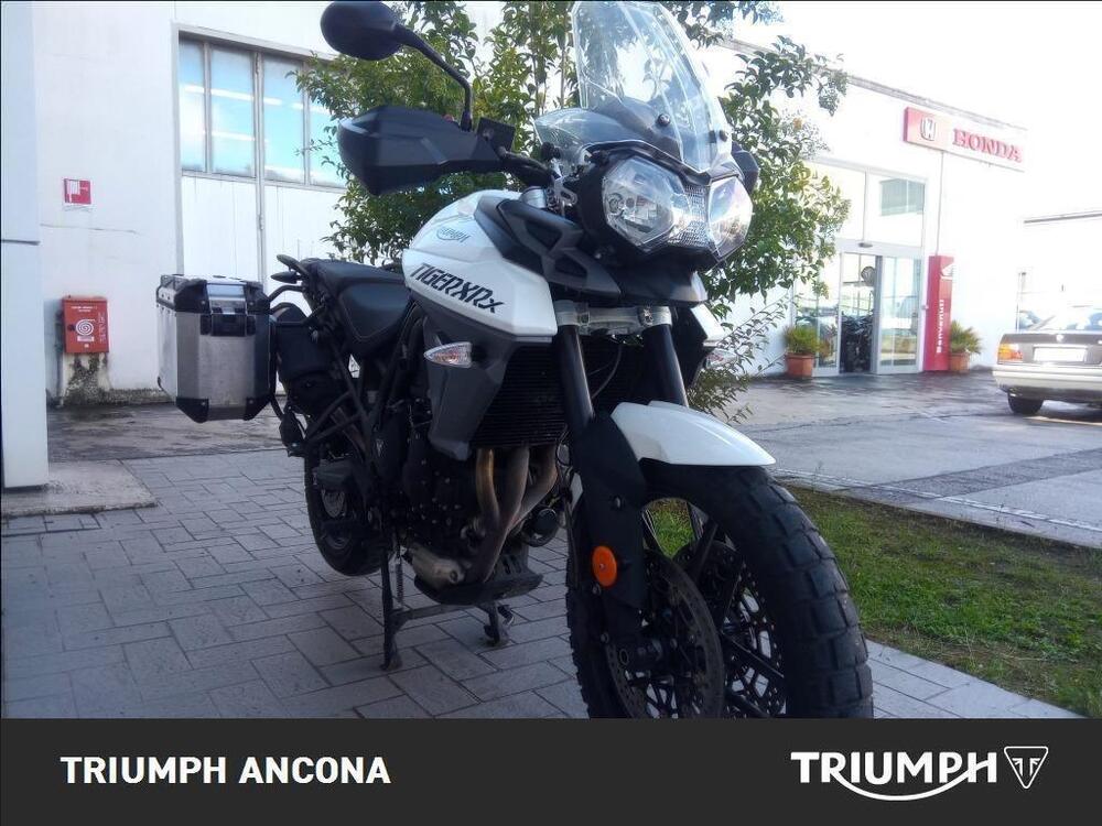 Triumph Tiger 800 XRx (2015 - 17) (2)