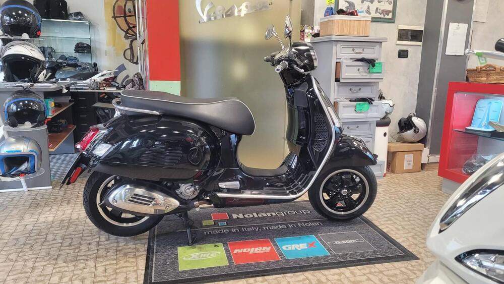 Vespa GTS 300 Super (2023 - 24)