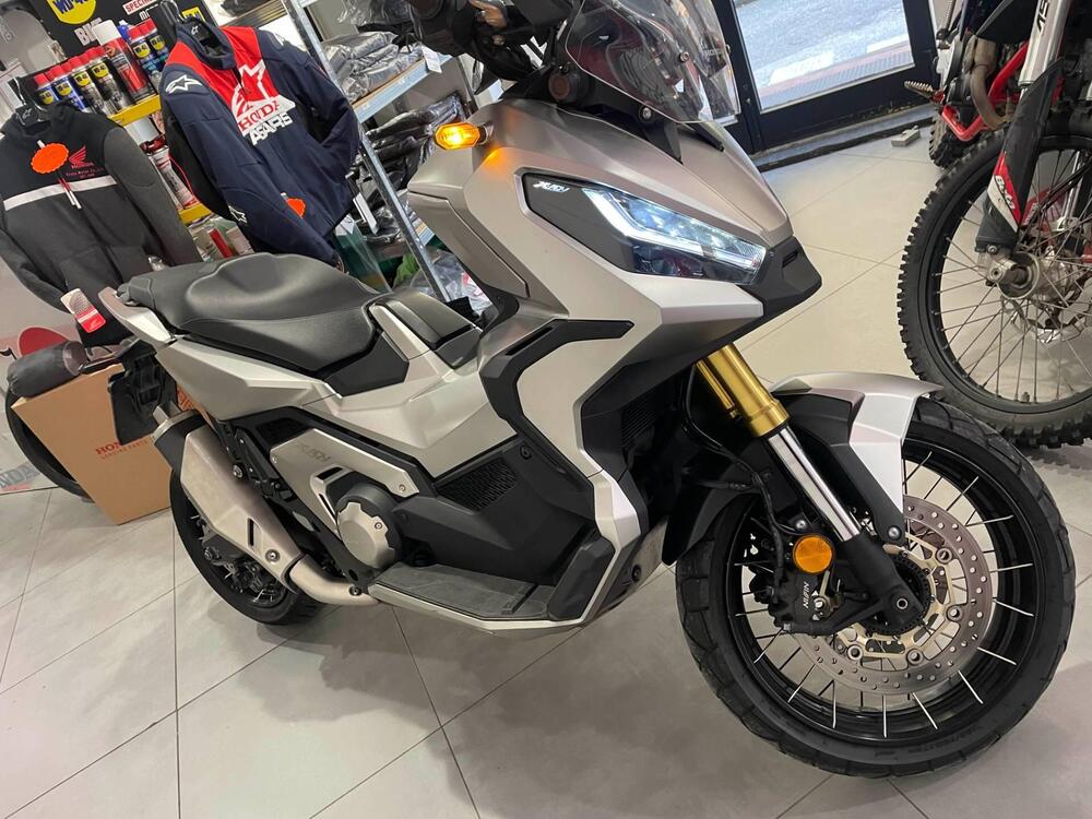 Honda X-ADV 750 DCT (2021 - 24) (2)