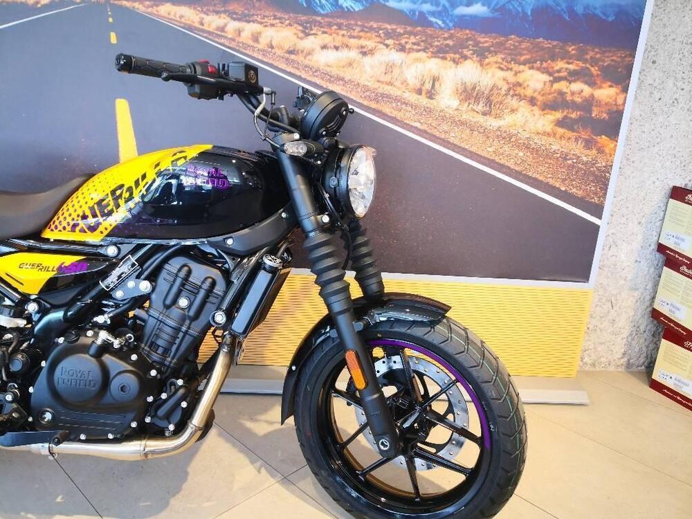 Royal Enfield Guerrilla 450 (2024) (4)