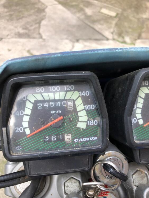 Cagiva T4 350 E (2)