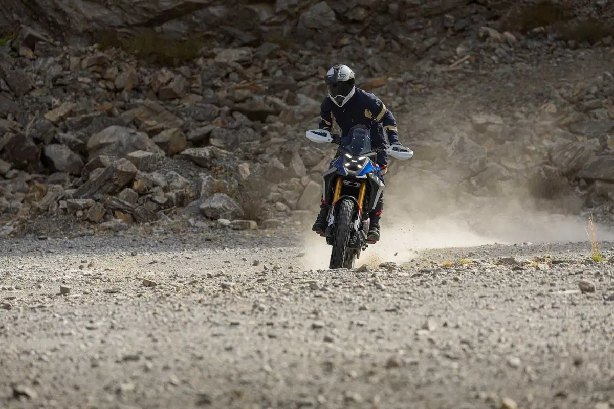 BMW svela a Eicma Concept F 450 GS [VIDEO e GALLERY] (4)