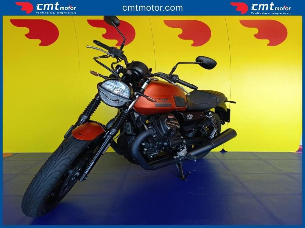 Moto Guzzi V7 II Stone (2015 - 17) (2)