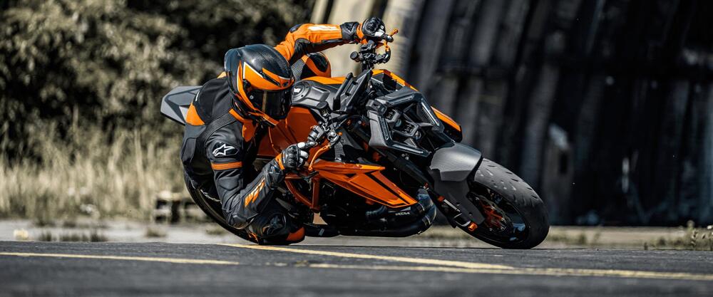 KTM 1390 Super Duke R (2024) (2)