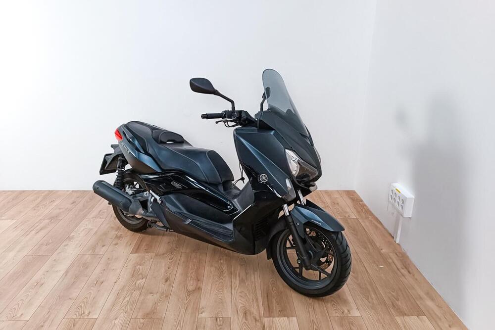 Yamaha X-Max 250 Iron Max ABS (2016) (2)