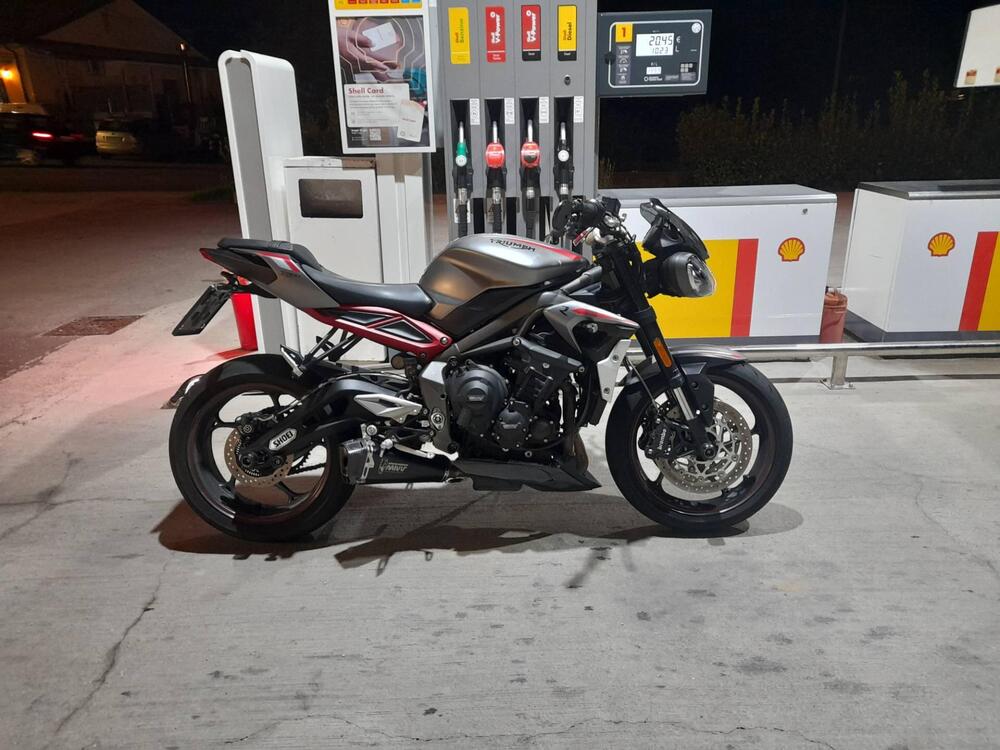 Triumph Street Triple R (2020 - 23) (4)