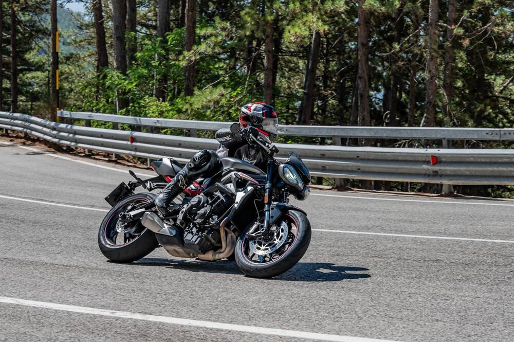 Triumph Street Triple R (2020 - 23) (5)