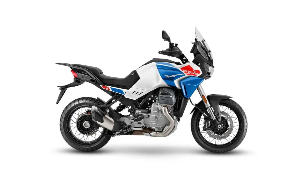 Moto Guzzi Stelvio Stelvio Duecento Tributo (2025 - 26) (3)
