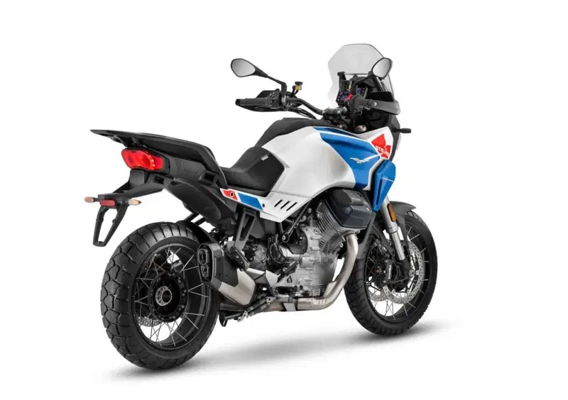 Moto Guzzi Stelvio Stelvio Duecento Tributo (2025 - 26) (4)