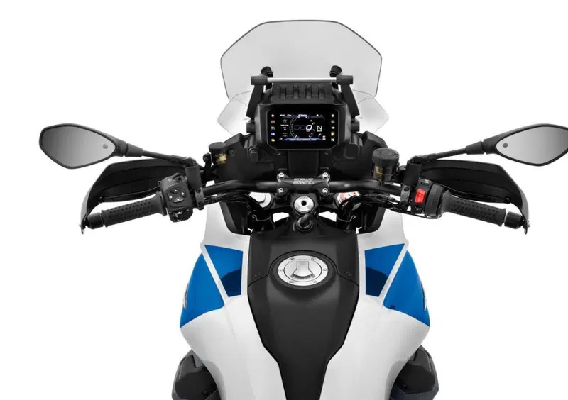 Moto Guzzi Stelvio Stelvio Duecento Tributo (2025 - 26) (8)