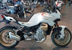 Moto Guzzi V100 Mandello (2023 - 24) usata