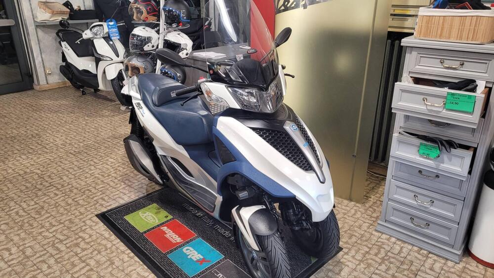 Piaggio Mp3 Yourban 125 ERL (2011 - 12) (2)