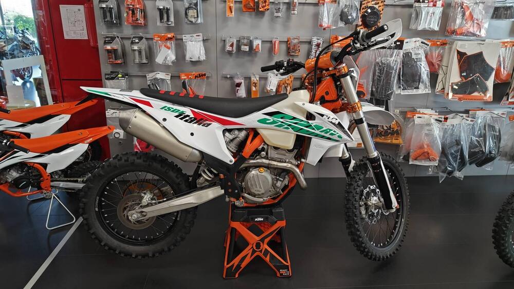 KTM EXC 250 F Six Days (2021) (2)