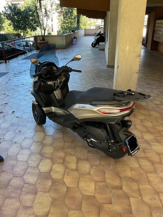 Piaggio MP3 400 ABS Hpe (2023 - 24) (4)