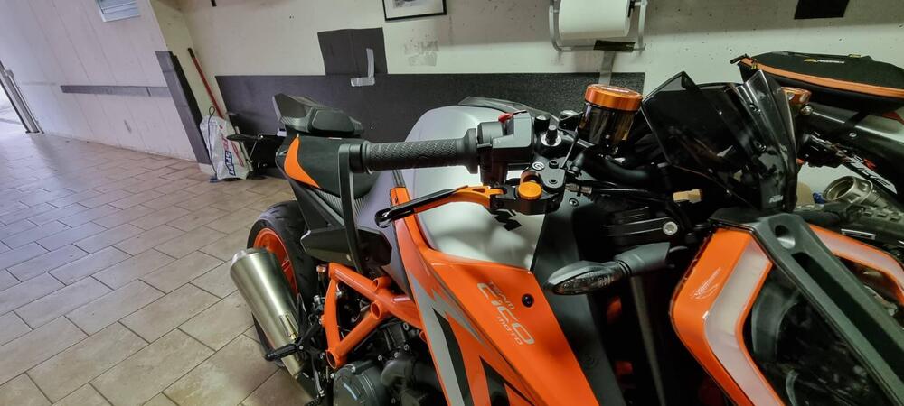 KTM 1290 Super Duke R EVO (2022 - 23) (5)