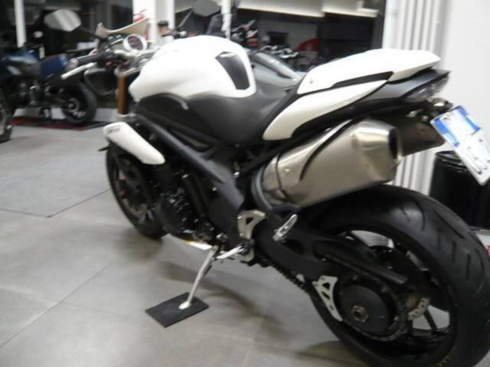 Triumph Speed Triple 1050 (2011 - 13) (3)