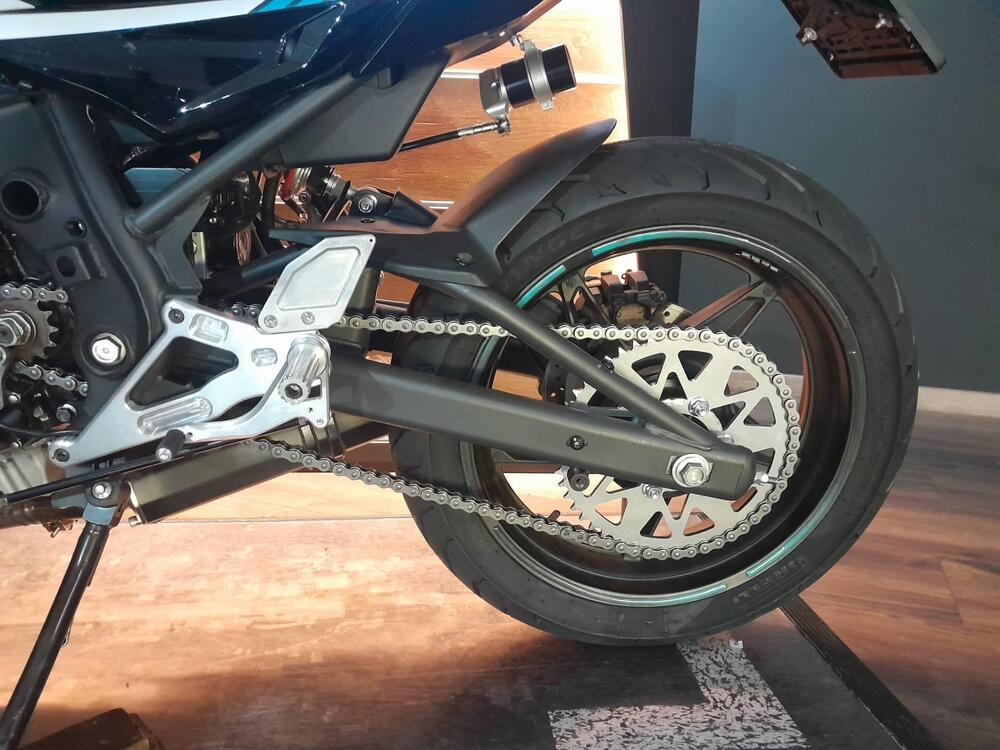 CFMOTO 650NK (2021 - 24) (5)