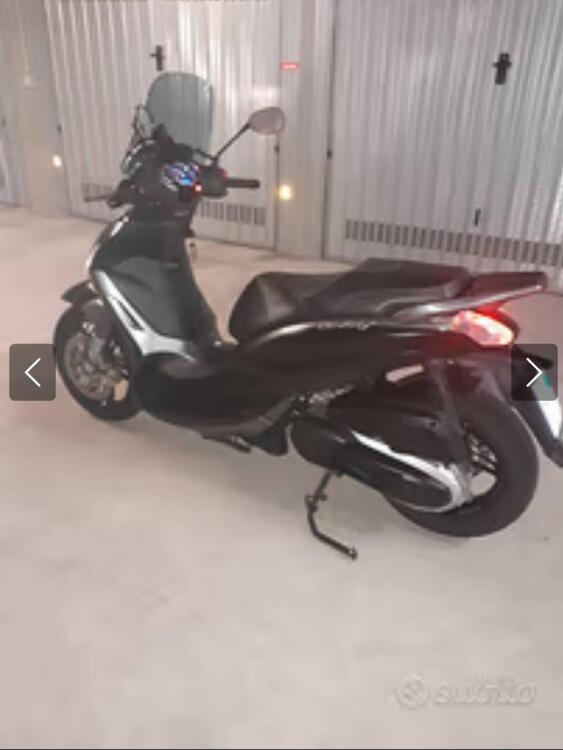 Piaggio Beverly 350 SportTouring ie ABS (2011 - 17) (4)