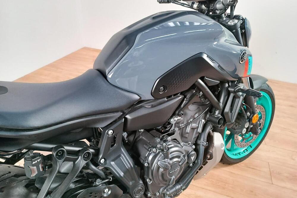 Yamaha MT-07 (2014 - 16) (4)