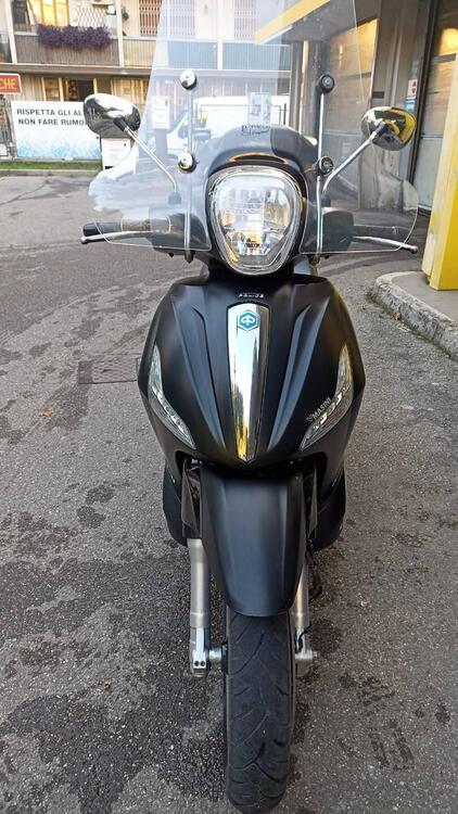 Piaggio Beverly 350 Police ABS-ASR (2018 - 20) (2)