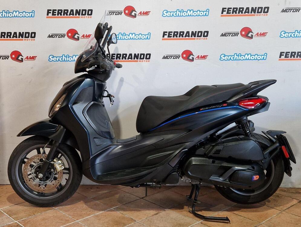 Piaggio Beverly 400 S ABS-ASR (2021 - 24) (2)