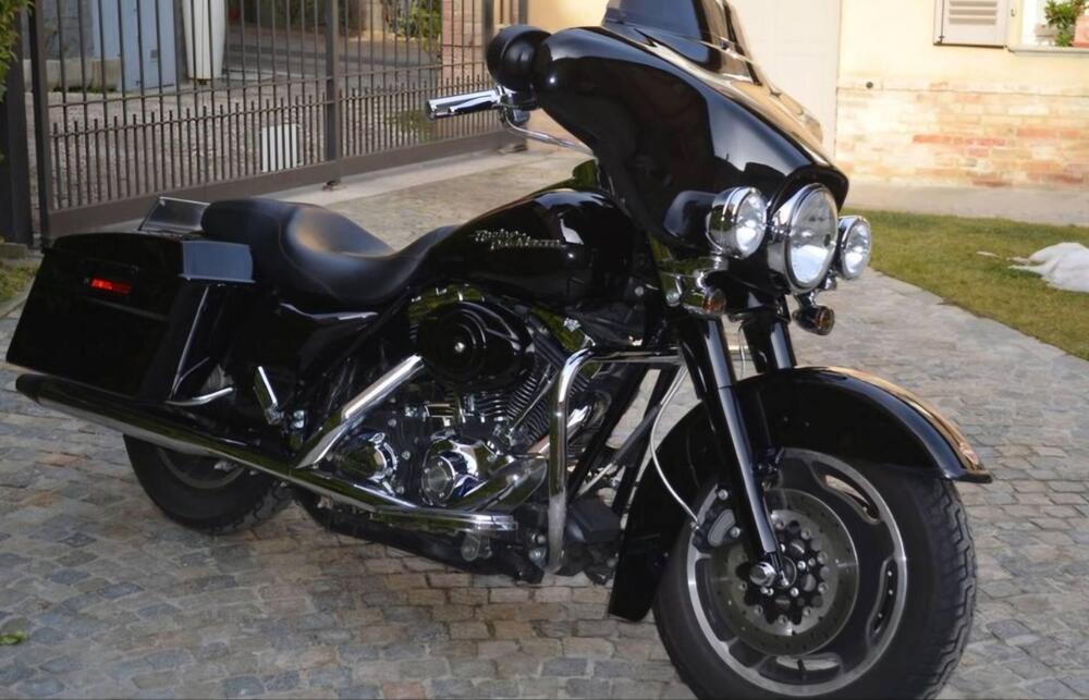 Harley-Davidson 1584 Street Glide (2007) - FLHX (4)