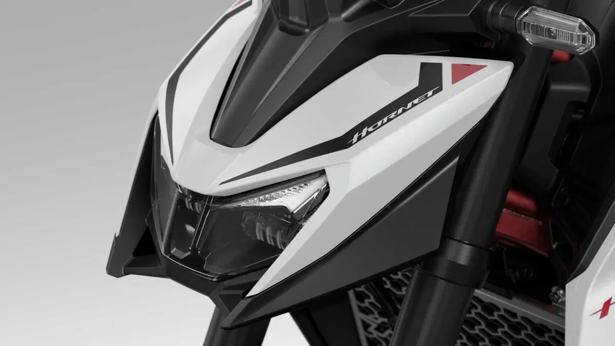 Honda CB 750 Hornet CB 750 Hornet (2025) (14)