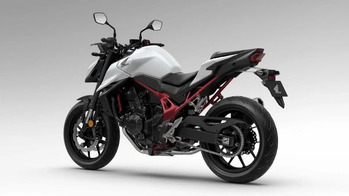 Honda CB 750 Hornet CB 750 Hornet (2025) (4)