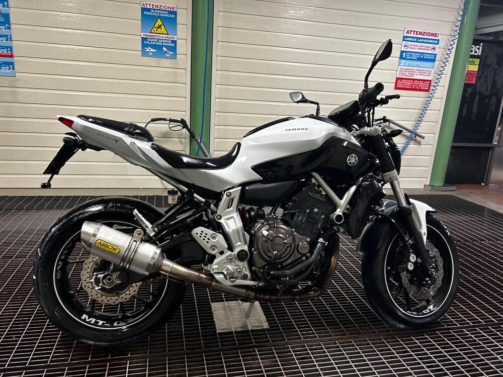 Yamaha MT-07 (2014 - 16) (2)