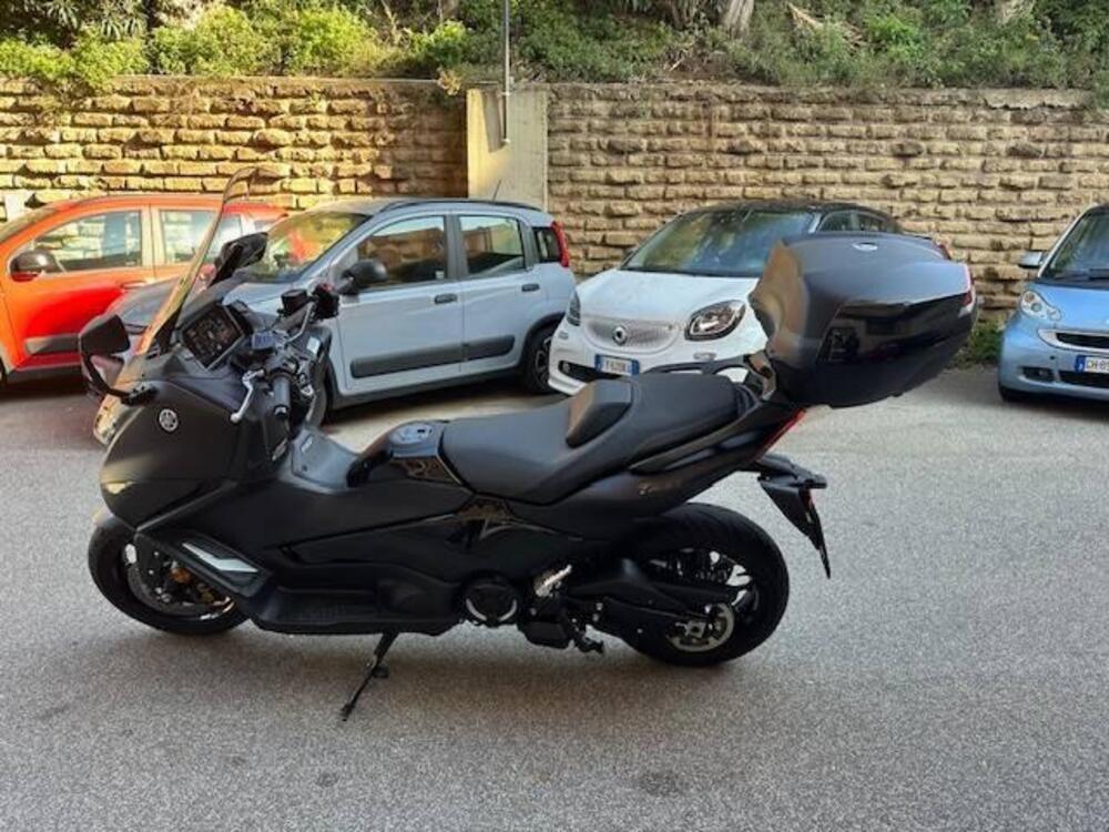 Yamaha T-Max 560 (2022 - 24) (4)