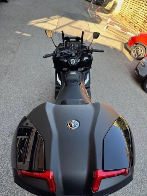 Yamaha T-Max 560 (2022 - 24) (5)