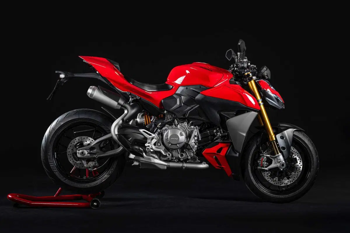 Eicma 2024: Ducati Streetfighter V2, 120 cv e tecnologia di alto livello (3)