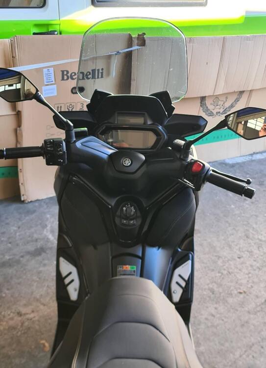 Yamaha X-Max 300 Tech Max (2021 - 24) (4)