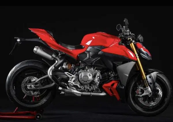 Eicma 2024: Ducati Streetfighter V2, 120 cv e tecnologia di alto livello [VIDEO e GALLERY]