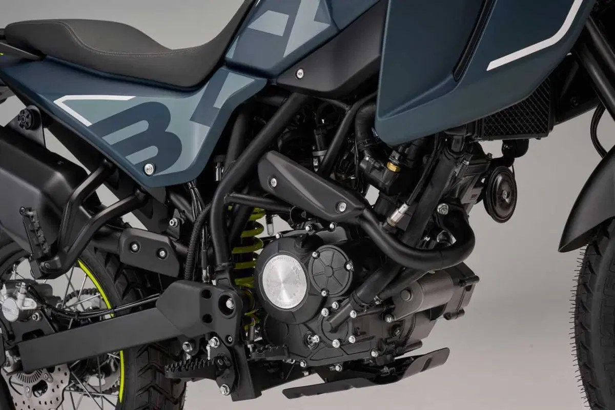 Le Benelli BKX 125 e BKX 300 a EICMA [VIDEO e GALLERY] (9)