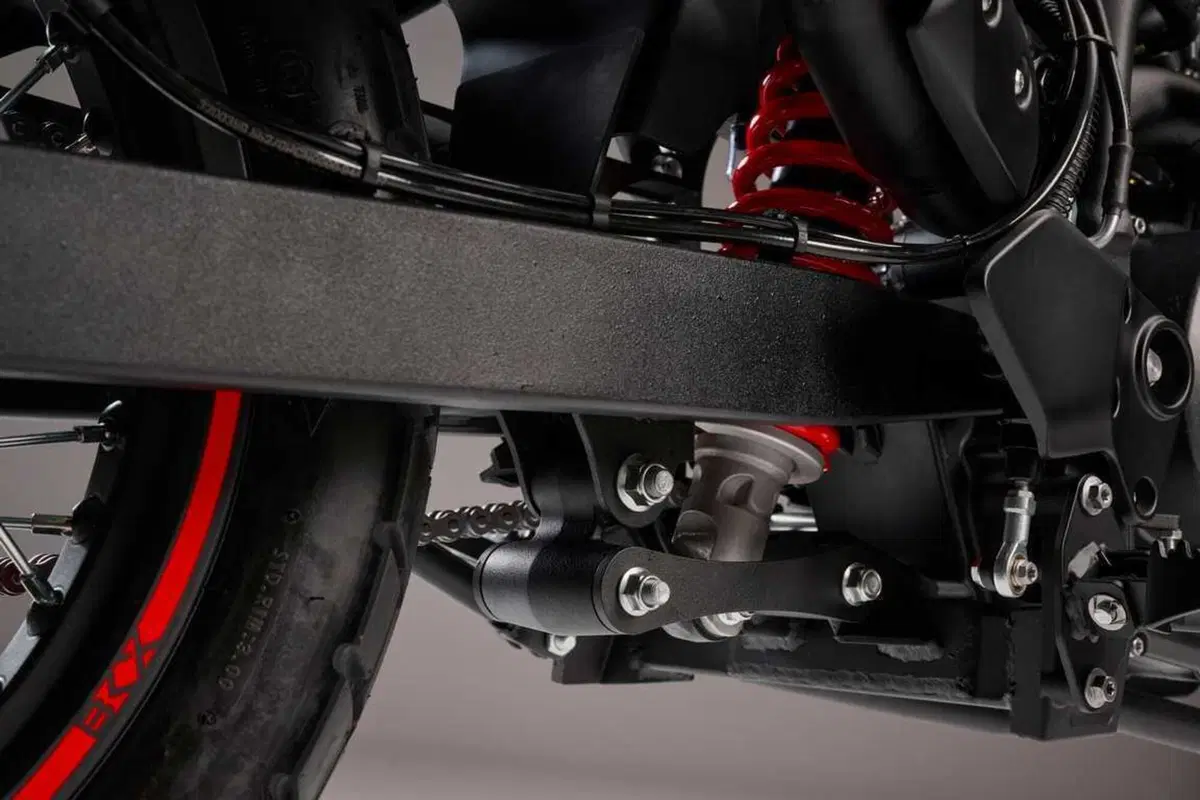 Le Benelli BKX 125 e BKX 300 a EICMA [VIDEO e GALLERY] (21)