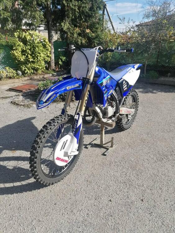 Yamaha YZ 125 (2016) (2)