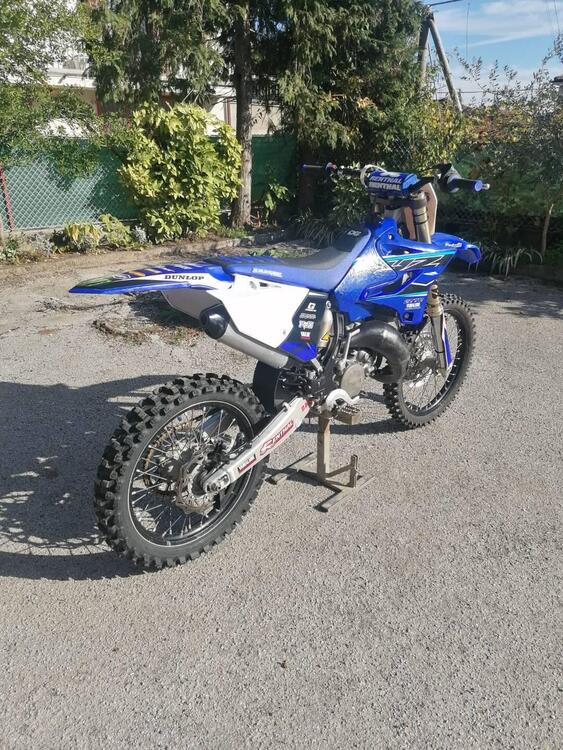 Yamaha YZ 125 (2016) (3)