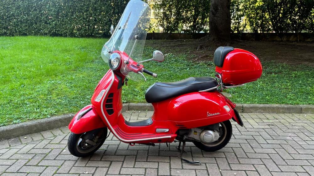 Vespa GTS 300 Super (2008 - 16)