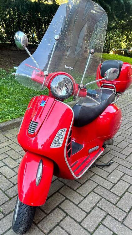 Vespa GTS 300 Super (2008 - 16) (2)