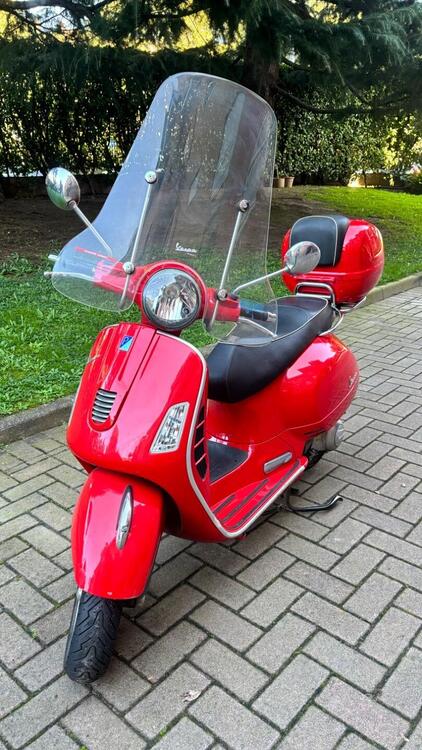 Vespa GTS 300 Super (2008 - 16) (4)