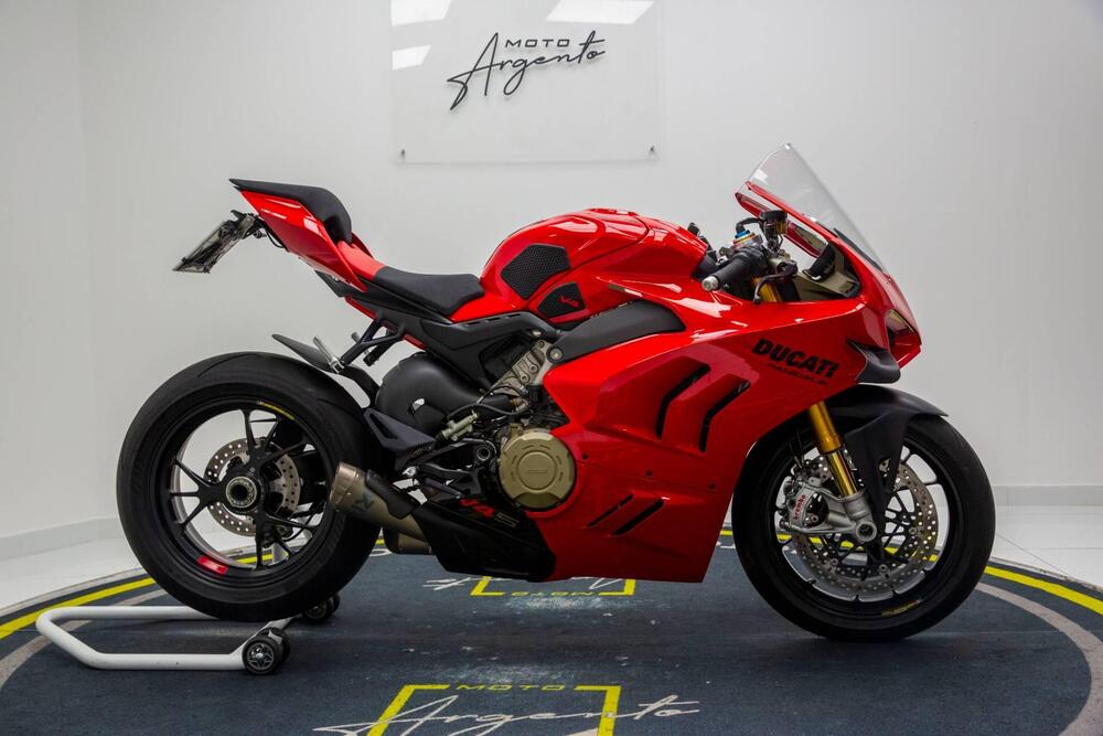 Ducati Panigale V4 S 1100 (2021) (2)