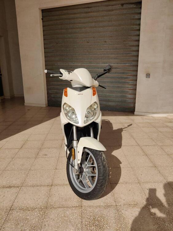 Aprilia Sportcity One 50 (2008 - 12) (3)