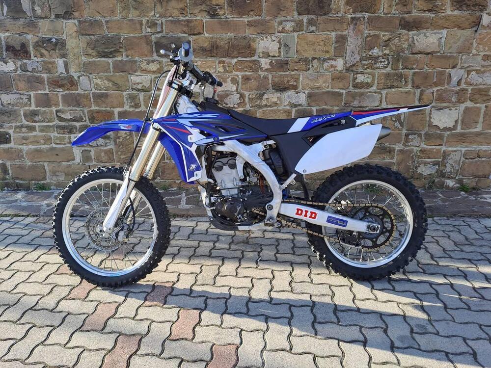 Yamaha YZ 250 F (2010 - 11) (2)