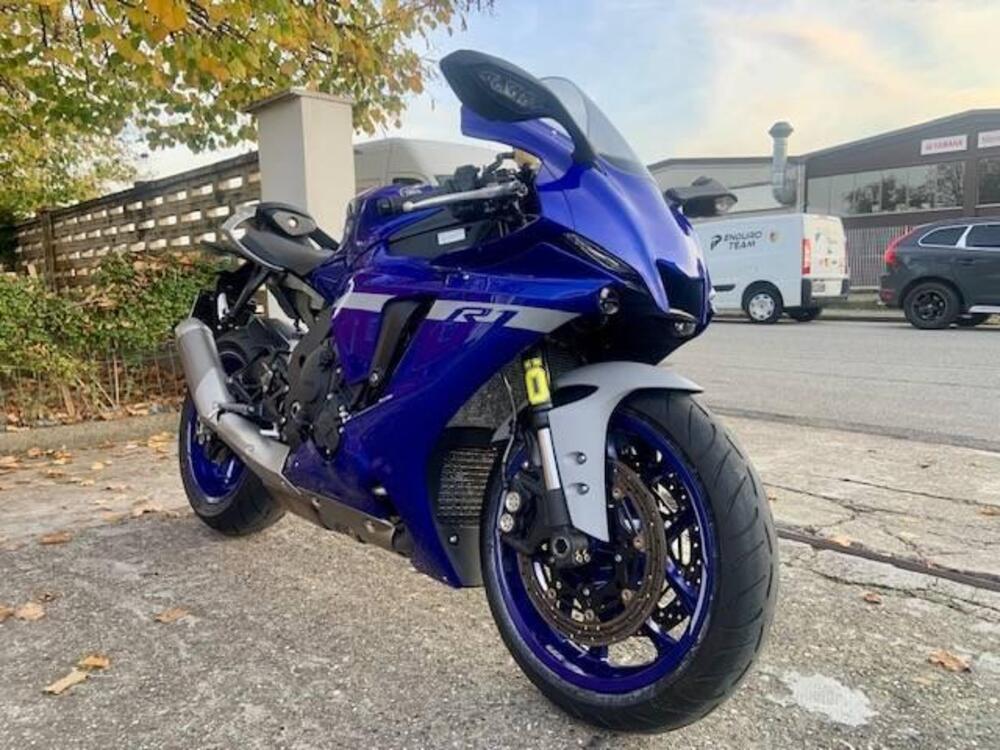 Yamaha YZF R1 (2020 - 24) (2)