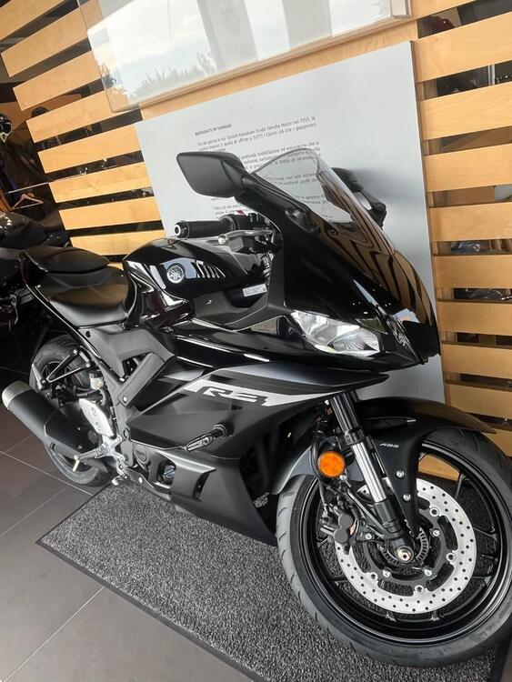 Yamaha YZF R3 (2021 - 24) (5)