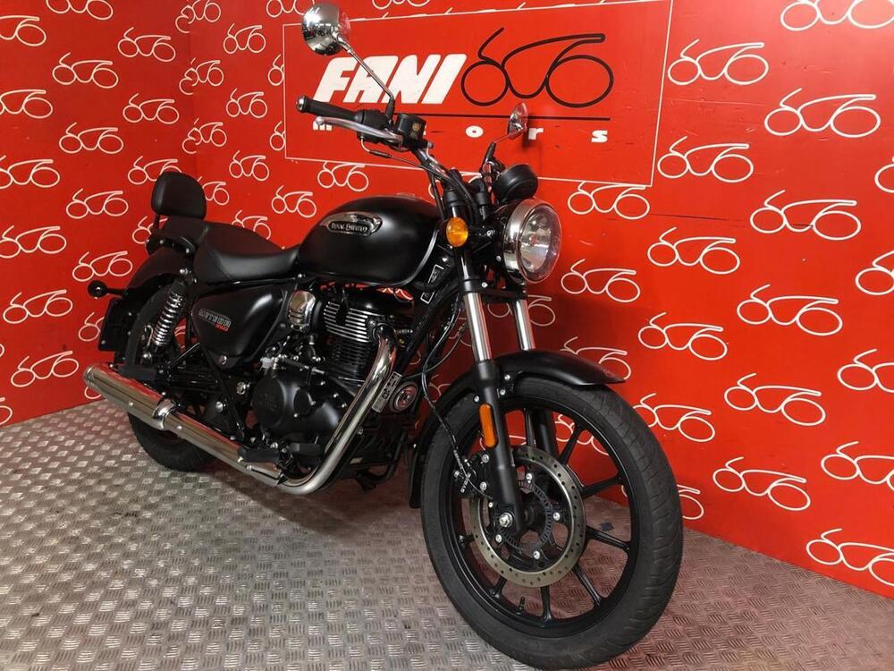 Royal Enfield Meteor 350 Fireball (2021 - 24) (2)