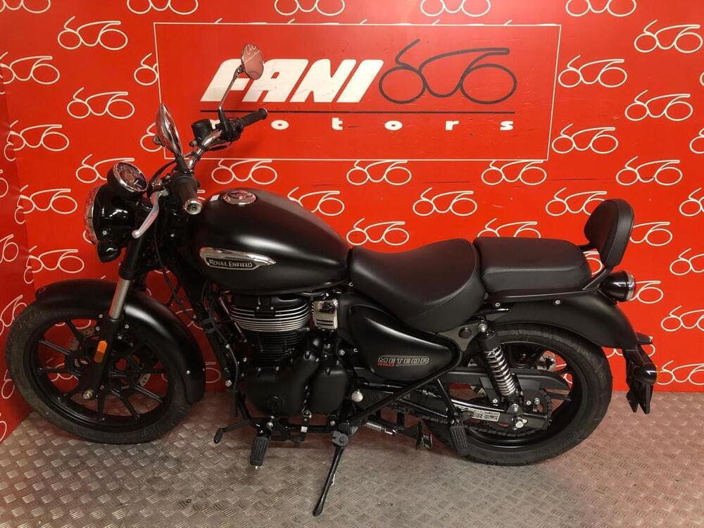 Royal Enfield Meteor 350 Fireball (2021 - 24) (3)